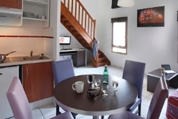 Adonis Carcassonne - La Barbacane Residence de Tourisme